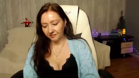 tyramories online show from December 13, 11:02 am