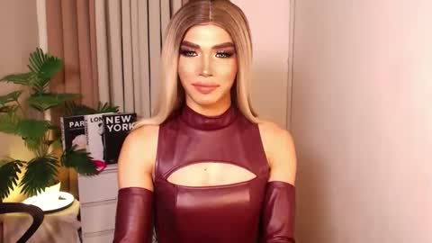 Miss Andrea online show from October 22, 5:15 pm