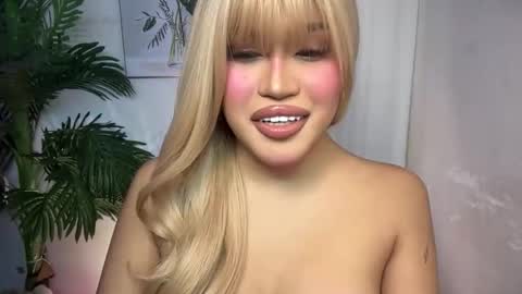 ur_bombshellpatty online show from March 31, 7:05 pm