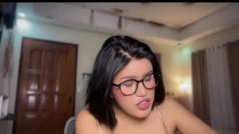 ur_bombshellpatty online show from July 9, 7:51 pm