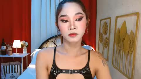 UrCaptivatingMaria online show from April 16, 9:37 pm