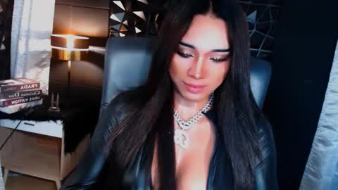 My bella 3 online show from October 4, 8:48 am