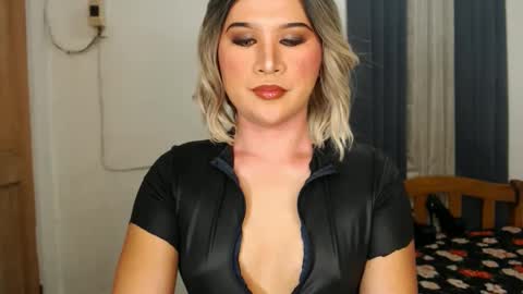 Zoe online show from January 8, 6:52 pm