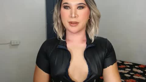 Zoe online show from January 9, 10:52 pm