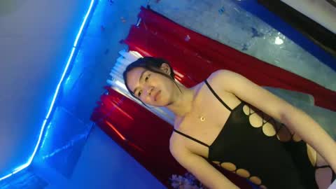 Kim online show from March 11, 5:49 am