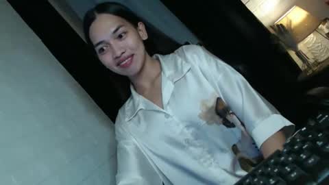 ursweetgirl thea online show from September 28, 3:44 pm