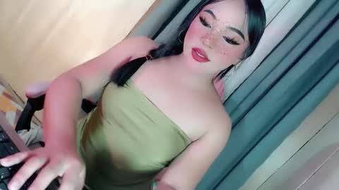 JESS - DONT FORGET TO FOLLOW ME AND GIVE ME THUMBS UP online show from February 8, 5:41 pm