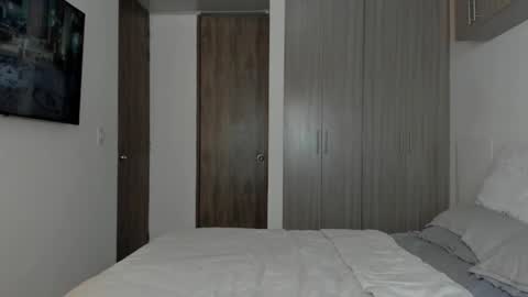 Angela online show from February 21, 8:01 pm