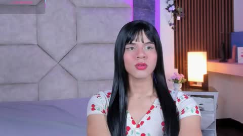 valentino moon online show from December 1, 4:48 am