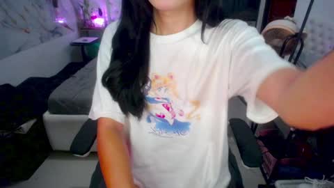 Snapshot of valeria_nikia chatting on January 3, 2:08 pm VALERIA online show from January 3, 2:08 pm