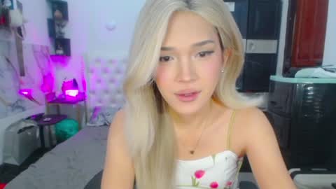 Snapshot of valeria_nikia chatting on January 14, 2:22 pm VALERIA online show from January 14, 2:22 pm