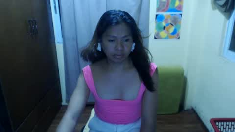 Snapshot of vannah_locca chatting on January 6, 7:13 pm vannah_locca online show from January 6, 7:13 pm
