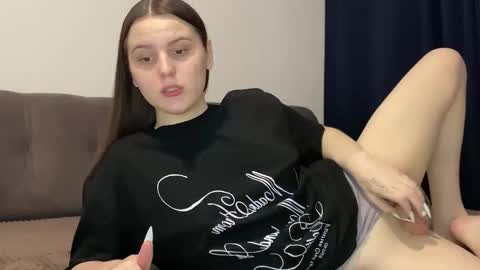 Karina followed me bb online show from December 18, 3:06 pm