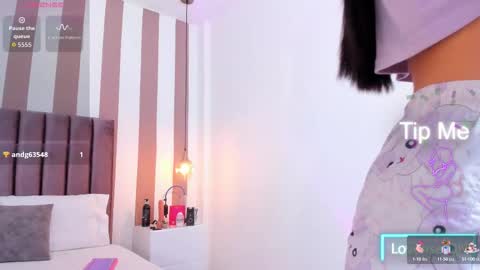 Snapshot of viannca__ chatting on October 14, 12:50 pm Ariana online show from October 14, 12:50 pm