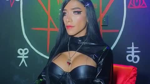 Victoria Vampire online show from October 24, 5:34 am