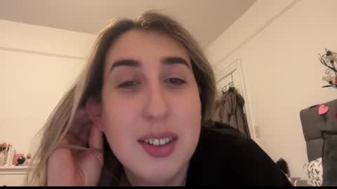 Violet online show from February 20, 10:15 pm