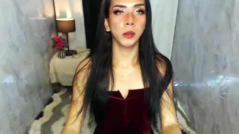 Snapshot of violeterection chatting on December 11, 5:57 am JUVY online show from December 11, 5:57 am