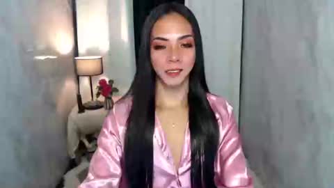 Snapshot of violeterection chatting on January 7, 8:59 am JUVY online show from January 7, 8:59 am