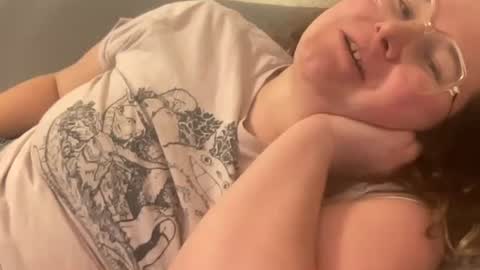 violetlyhappy online show from November 20, 12:44 am