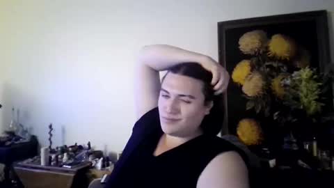 priscilla online show from April 23, 5:59 am