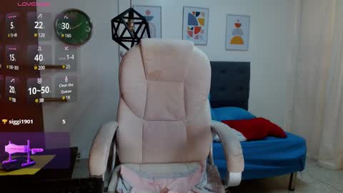 VITTORIA  online show from February 13, 1:37 pm