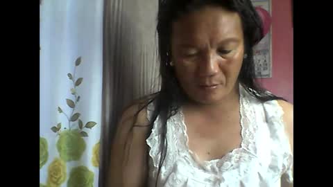 Snapshot of wild_sunflower11 chatting on March 6, 11:27 pm wild_sunflower11 online show from March 6, 11:27 pm