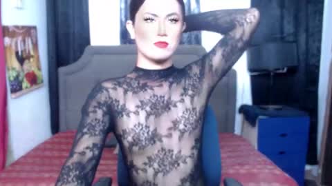 Snapshot of xalex_dicker_offx chatting on September 29, 10:37 am Alex online show from September 29, 10:37 am
