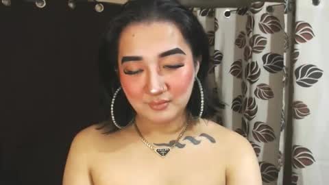 Snapshot of xasianempressx chatting on January 9, 6:15 pm Nira   NOT INTO CHEAP GUYS  online show from January 9, 6:15 pm