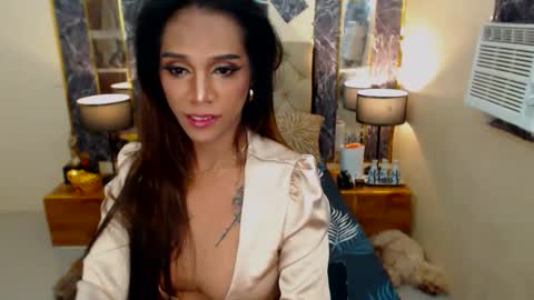 THALIA MOUNT online show from February 8, 10:19 pm