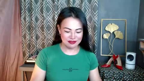 Godess  Lucy online show from April 23, 5:37 pm