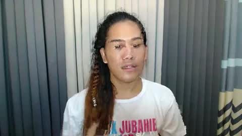 GWEN THOMPSON .......   online show from March 2, 2:19 am