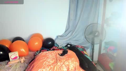 Xia Angel online show from October 29, 10:57 am