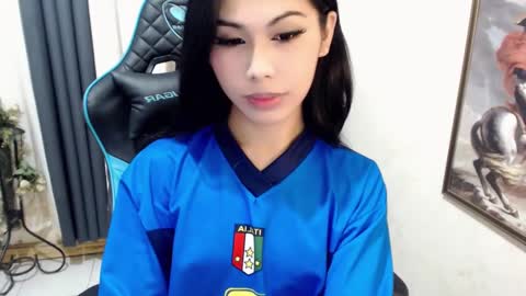 aira online show from December 3, 3:39 pm