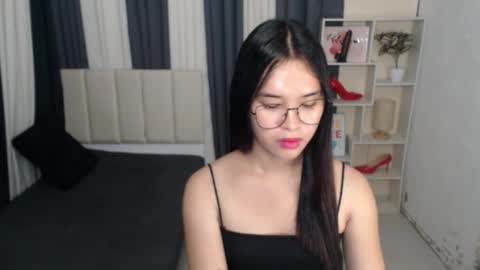 Snapshot of xxbigcockchloexx chatting on October 14, 7:14 pm CHLOES ROOM online show from October 14, 7:14 pm