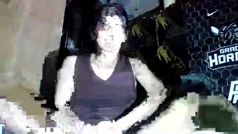 Snapshot of xxgoddessofsatisfactionxx chatting on December 31, 7:07 pm Sophie online show from December 31, 7:07 pm