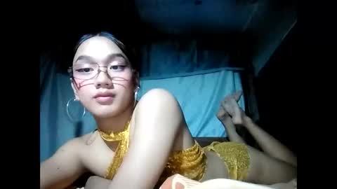 Snapshot of xxgoddessofsatisfactionxx chatting on February 12, 6:30 pm Sophie online show from February 12, 6:30 pm