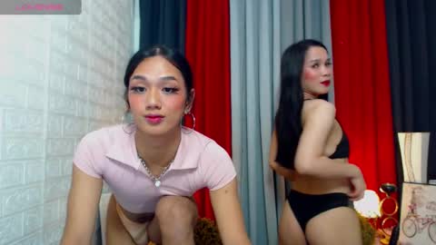 Snapshot of xxgoddessofsatisfactionxx chatting on February 28, 3:04 am Sophie online show from February 28, 3:04 am