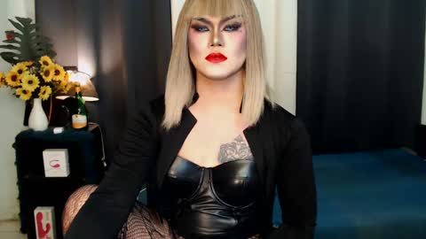 QueenMarina online show from February 10, 4:52 am