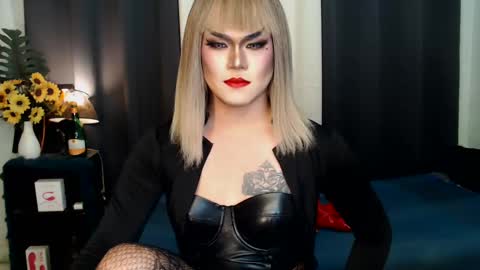 QueenMarina online show from February 19, 10:12 am