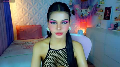 YANG AUDREY LONE online show from October 13, 8:59 am