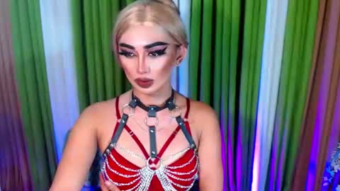 miss yasii online show from September 12, 6:57 pm