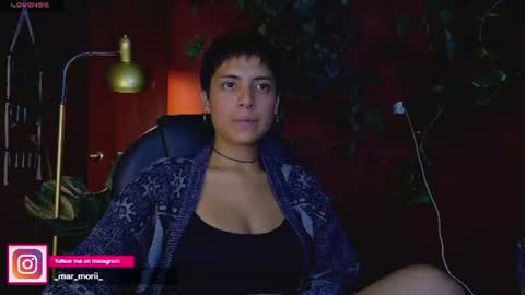 yeriawaddell  online show from July 19, 12:59 am