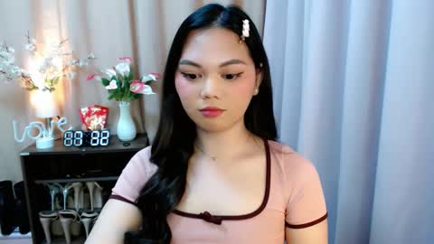 Snapshot of yourangelictransgirl chatting on October 13, 11:33 am Hi its me Yna online show from October 13, 11:33 am