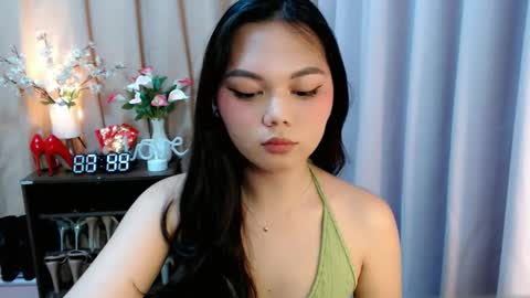 Snapshot of yourangelictransgirl chatting on October 14, 11:44 am Hi its me Yna online show from October 14, 11:44 am