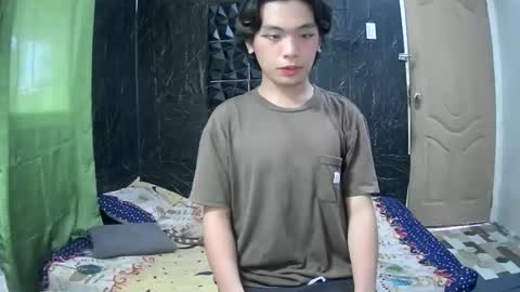 yourhotdodz online show from March 1, 5:02 am