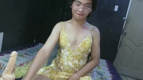 yourhotdodz online show from April 9, 3:07 pm