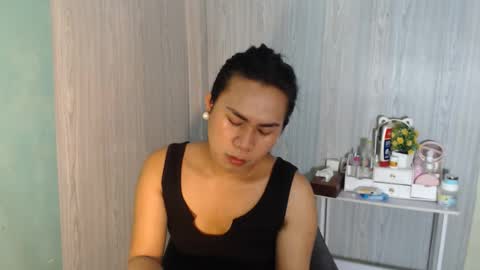 Mauie  online show from February 9, 1:12 am