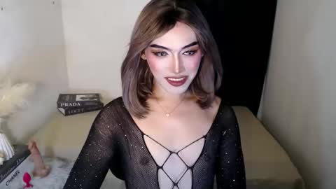 TIFFANY SUCKING QUEEN online show from May 25, 8:16 pm
