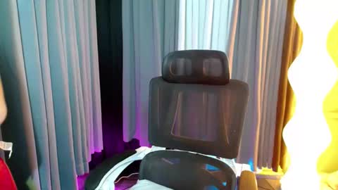 yourprettybella_ts online show from February 26, 8:03 pm