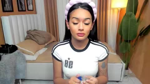 Snapshot of yummyrenalyn chatting on October 14, 9:48 pm Goddes Renalyn online show from October 14, 9:48 pm